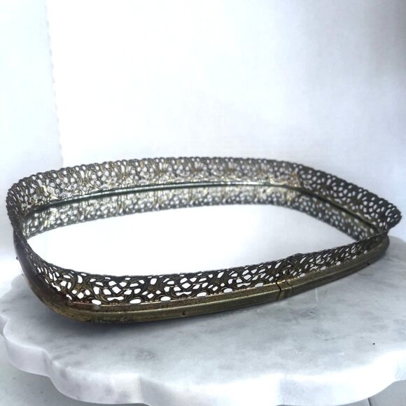 Vtg Oval Mirrored Vanity Tray Gold-tone Ornate Filigree Hollywood Regency 12X8" - Picture 1 of 15